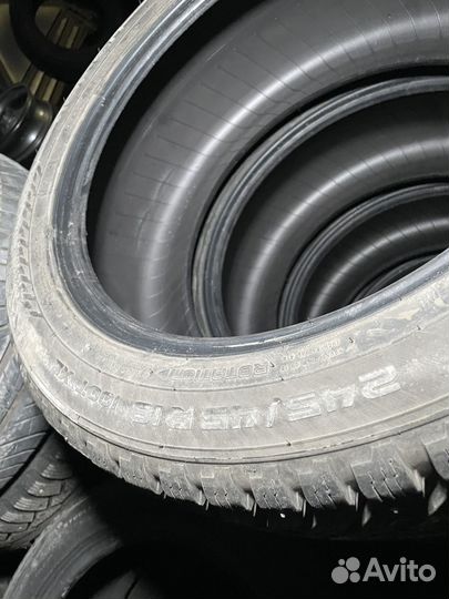 Nokian Tyres Hakkapeliitta 8 SUV 245/45 R18