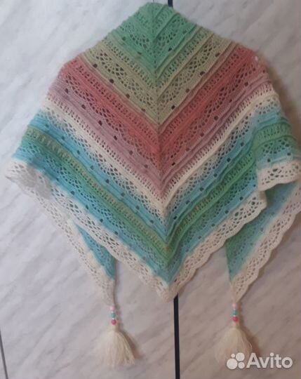 Бактус вязаный ручной работы