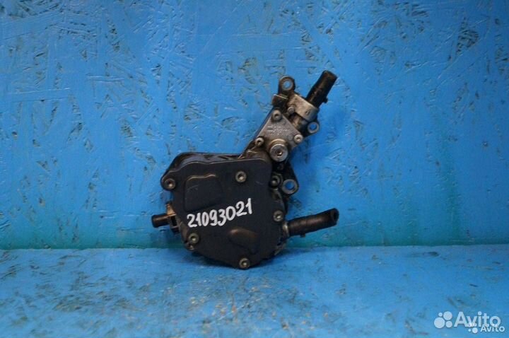 Вакуумный насос Volkswagen 038145209N