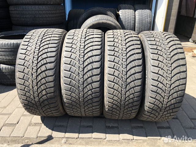 Kumho WinterCraft WP71 245/45 R19 и 275/40 R19