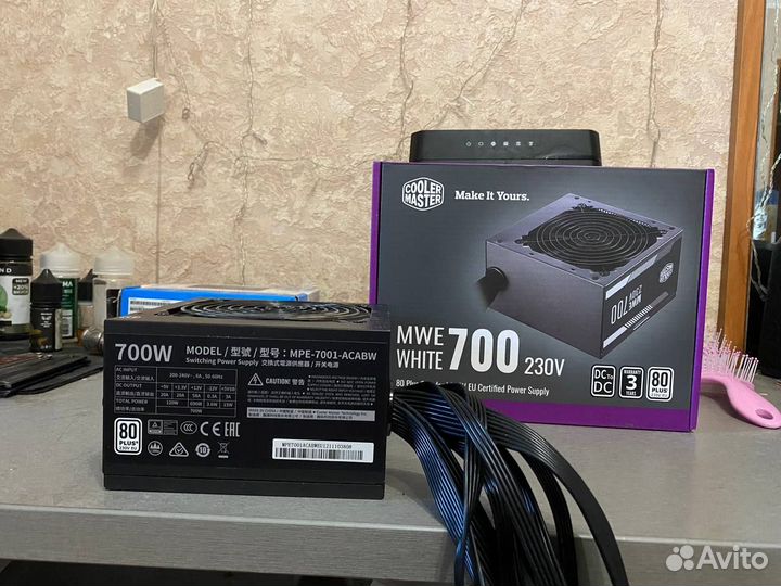 Блок питания Cooler Master MWE 700W на гарантии
