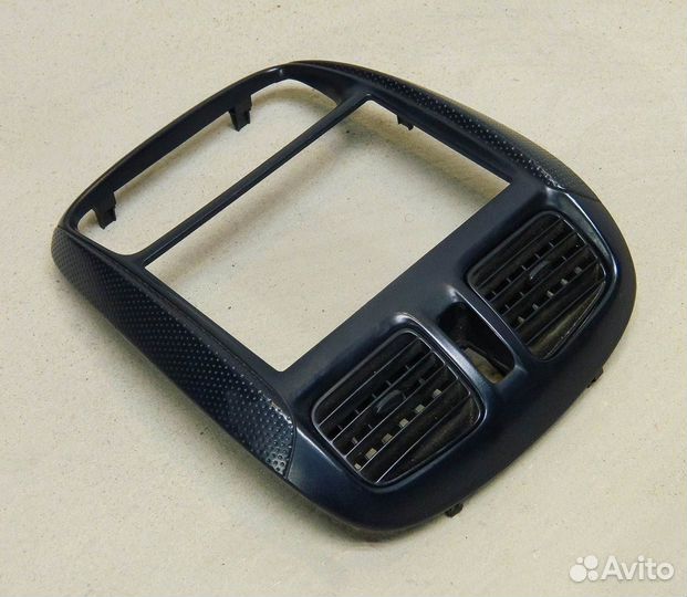 Рамка магнитолы Mazda Demio 1