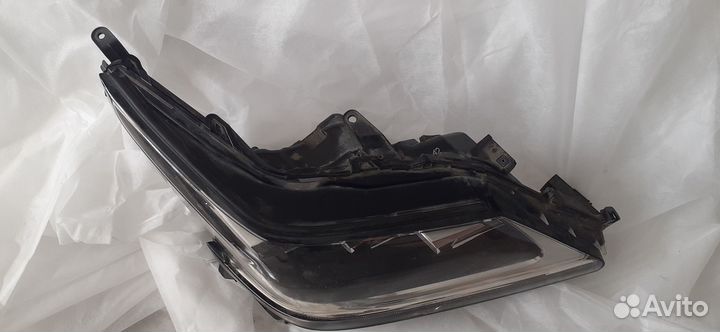 Фара Lexus LX450d/Lexus LX570