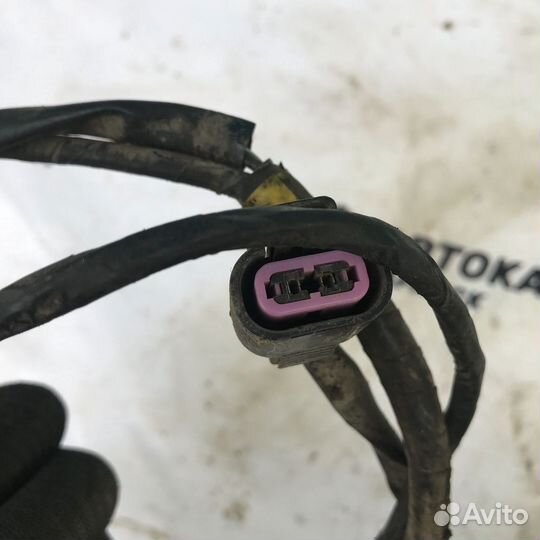 Проводка топливного насоса Mitsubishi Lancer C63A