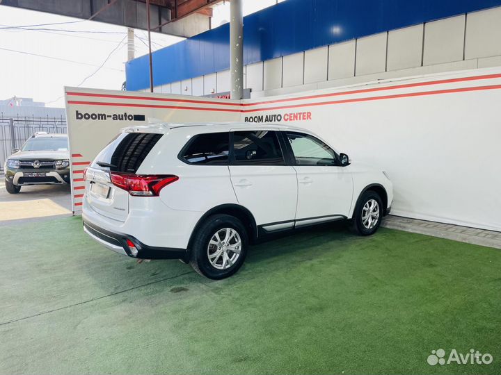 Mitsubishi Outlander 2.0 CVT, 2018, 145 900 км