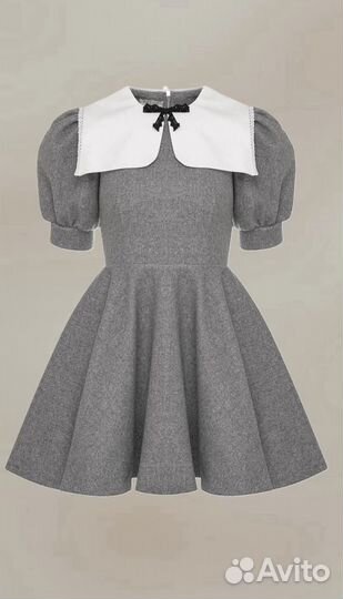 Платье с воротничком Ivina