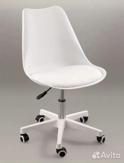Офисное кресло