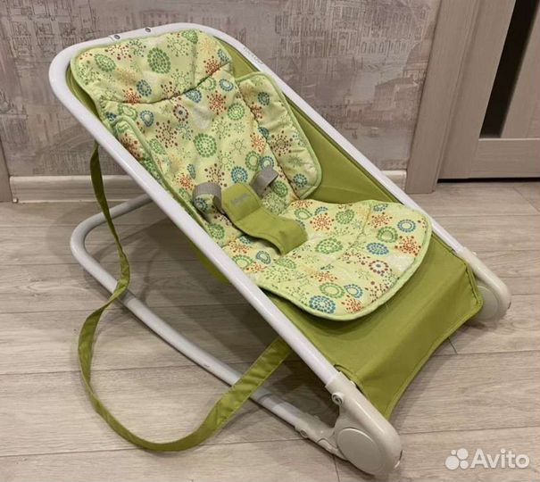 Шезлонг детский