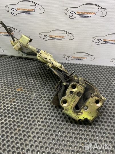 Задний правый замок двери Geely Otaka