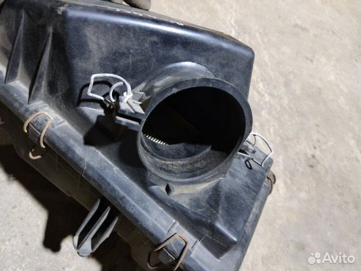 Корпус воздушного фильтра Ford Mondeo 2 универсал