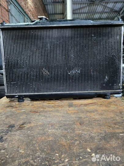 Радиатор охлаждения двигателя Хонда CR-V 2