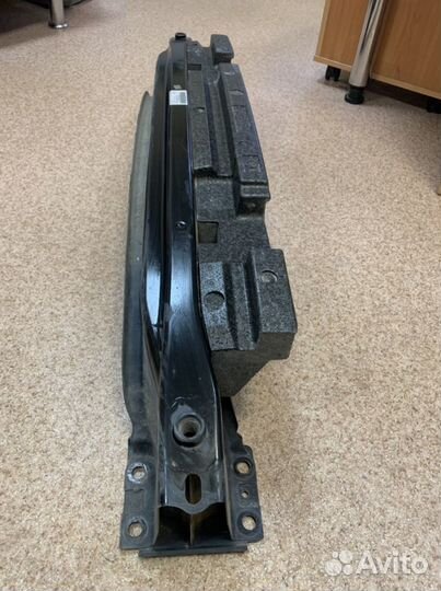 Усилитель бампера