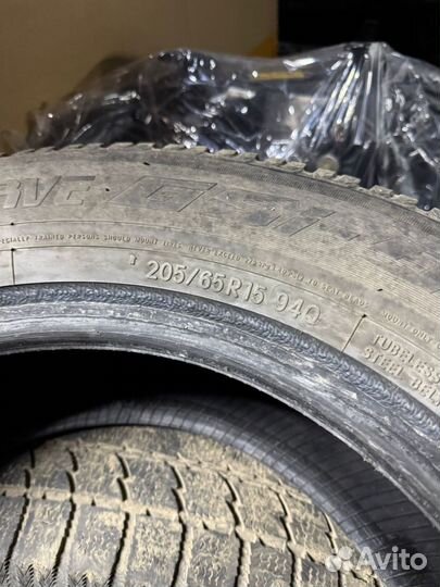 Toyo Observe GSi-5 205/65 R15 94Q