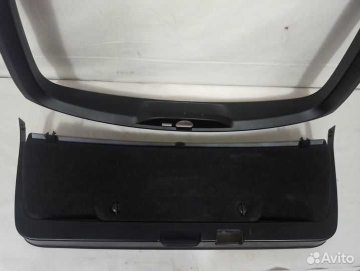 Обшивка двери багажника BMW 5-серия F11