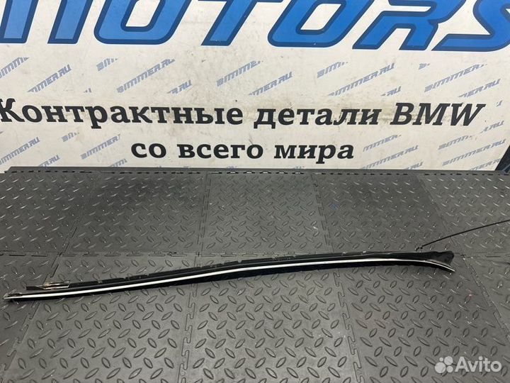 Молдинг лобового стекла правый Bmw 320Ix F30