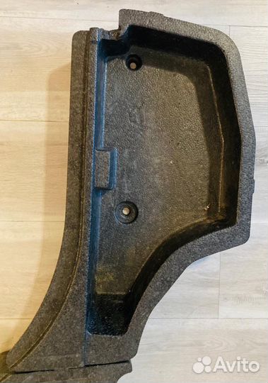 Название - Пол (пенопласт) от Mitsubishi Lancer X