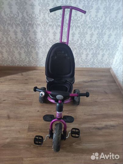 Трехколесный велосипед
