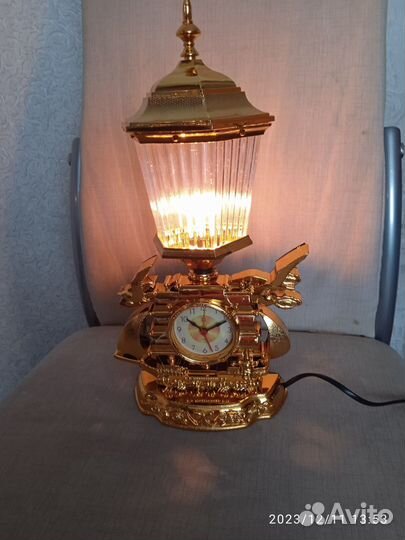 Часы светильник