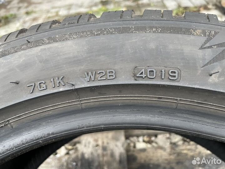 Bridgestone Blizzak LM-005 245/45 R18