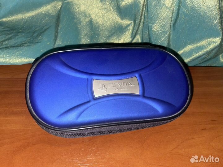 Sony playstation Vita с оригинальным чехлом