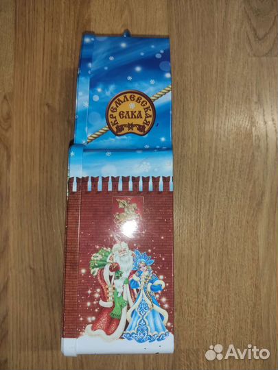 Кремлевская ёлка 2017 металлическая коробка