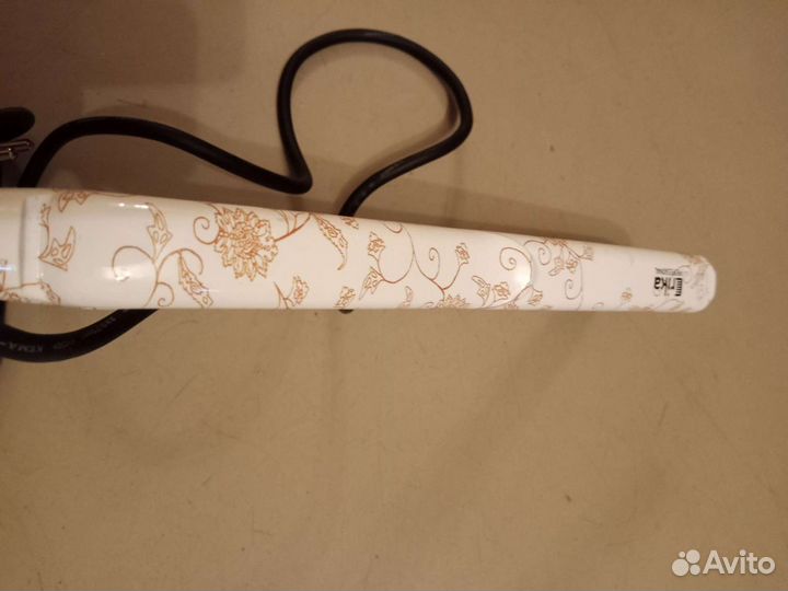 Выпрямитель для волос новый
