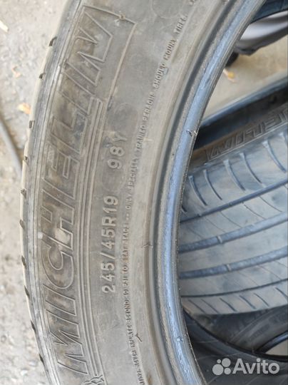 Michelin Alpin 4 245/45 R19