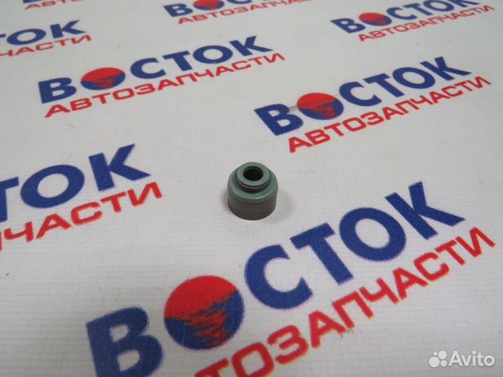 Колпачок маслосъёмный NOK AV7015-R1