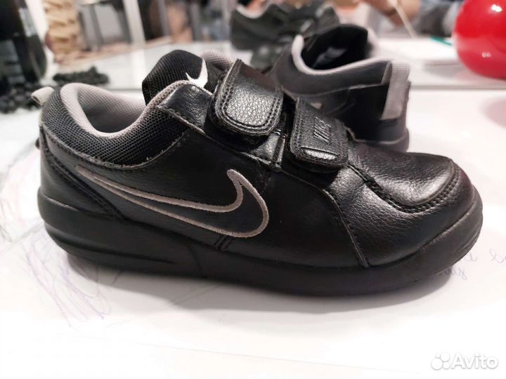 Кроссовки Nike оригинал как новые
