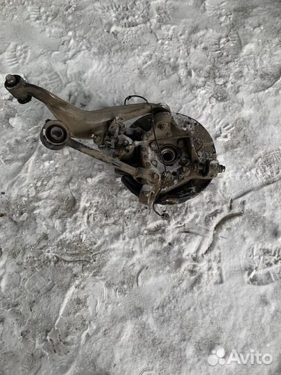 Мурано задний кулак левый и правый