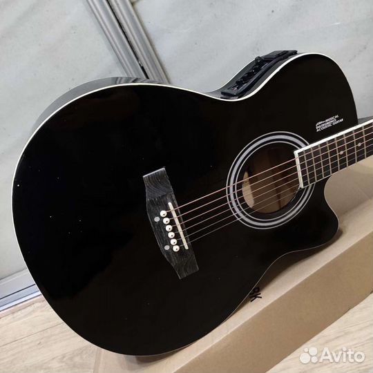 Гитара новая электроакустическая