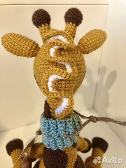 Игрушка ручной работы жираф