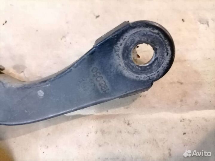 Поводок дворников додж караван 1999