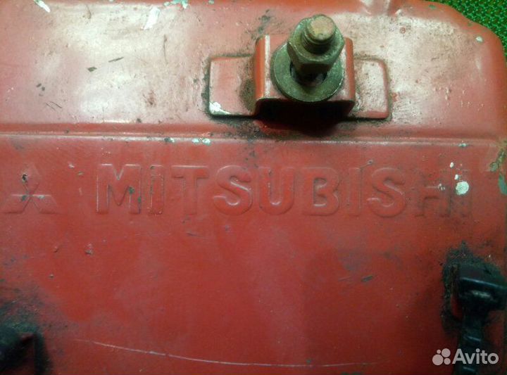 Крышка клапанов Mitsubishi Lancer CJ1A 4G13