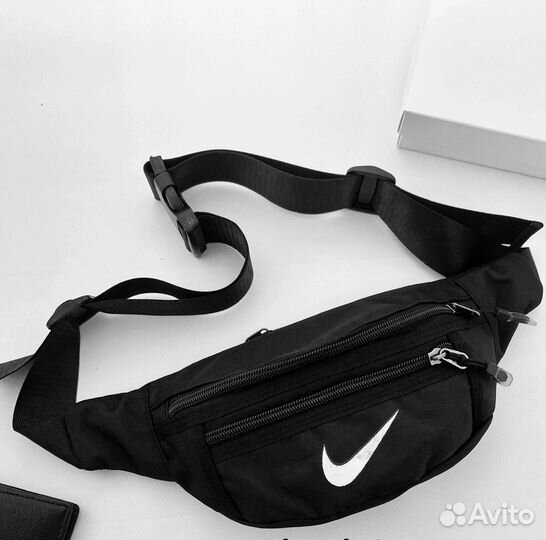 Сумка на пояс Nike