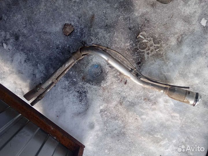 Горловина топливного бака Ford Focus C-MAX