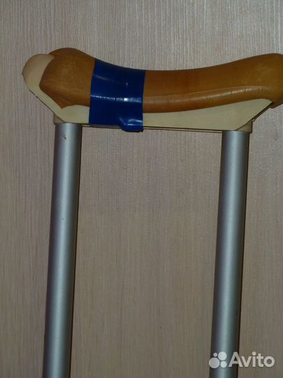 Подмышечные костыли алюминиевые