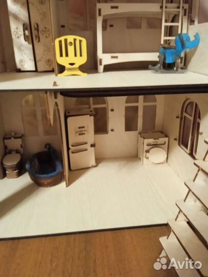 Домик кукольный