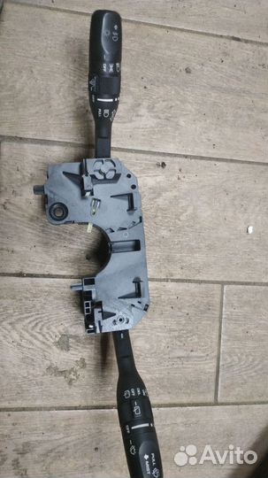 Переключатель подрулевой (стрекоза) Jeep Liberty