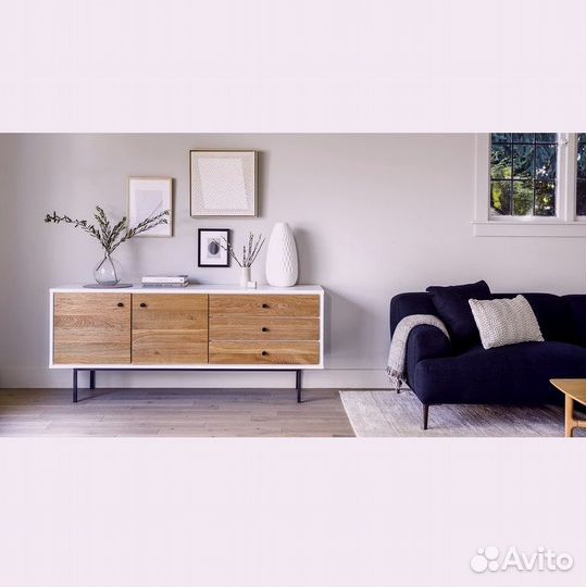 Деревянный комод для вещей