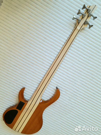 Бас гитара ibanez BTB-845 cbl + кейс