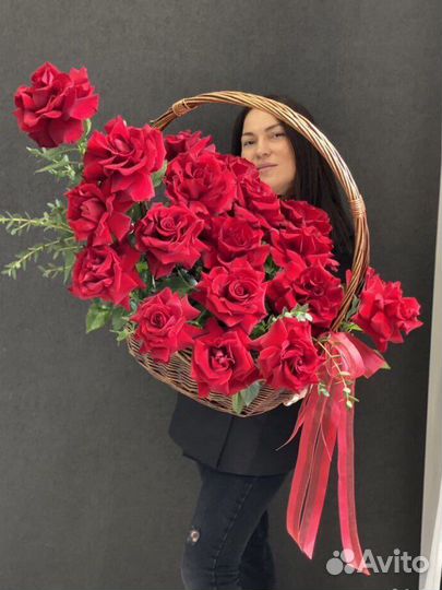 Букеты с доставкой из больших роз