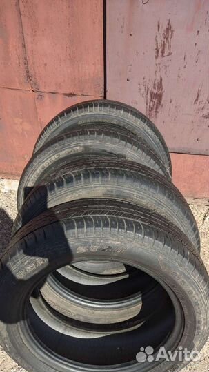 Dunlop Grandtrek ST20 215/60 R17