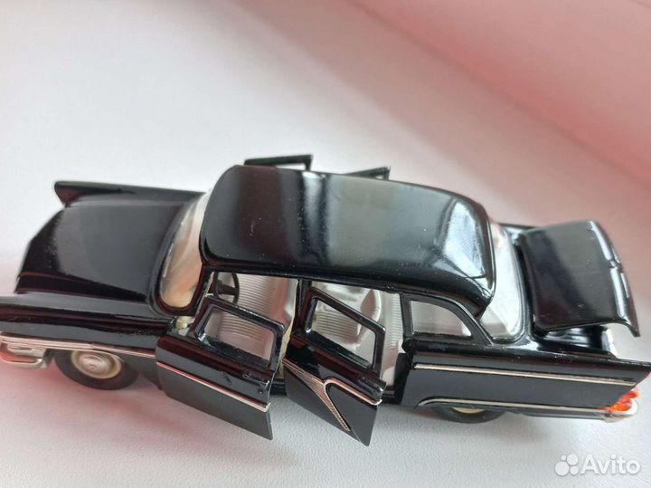 Модель газ-13 чайка