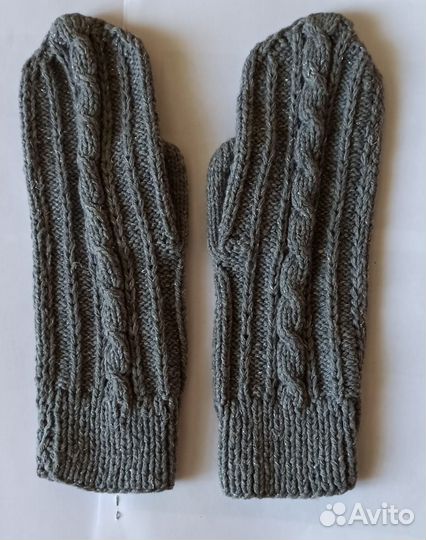 Варежки белые серые красные черные