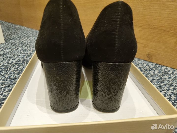 Туфли женские 38,5 размер черные