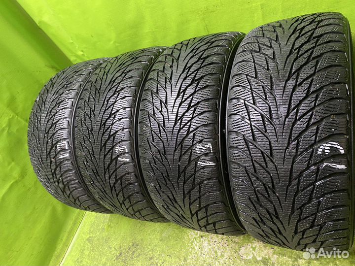 Nokian Tyres Hakkapeliitta R2 235/40 R18 95R