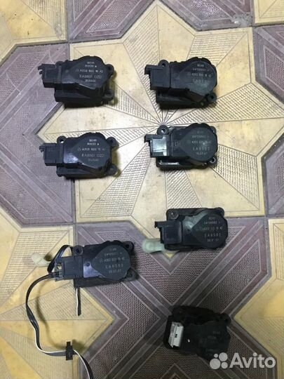 Моторчик заслонки печки Мерседес c-class w203