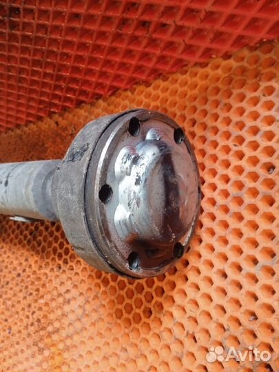 Вал карданный передний Volkswagen Touareg