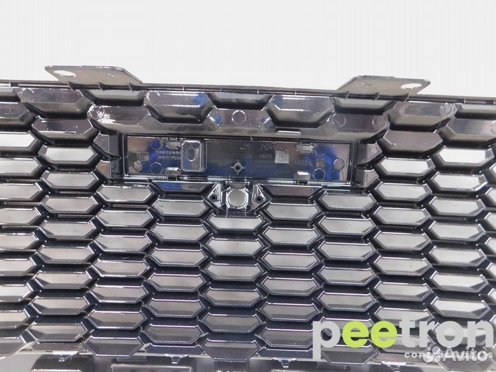 Б/У Б/У Решетка радиатора новая Аналог